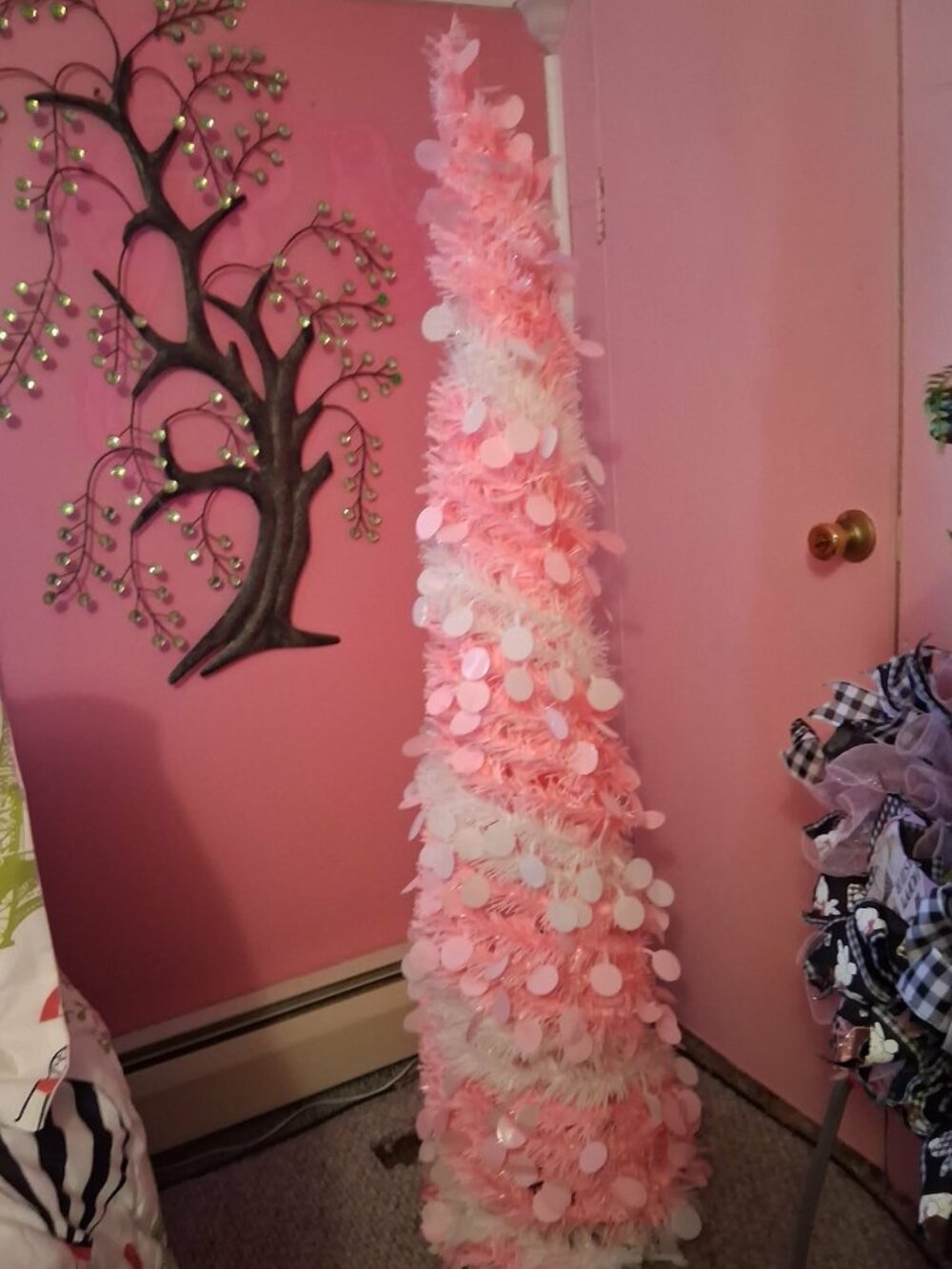 Pink pastel and white collapsable tree with lights 5 Foot NEW